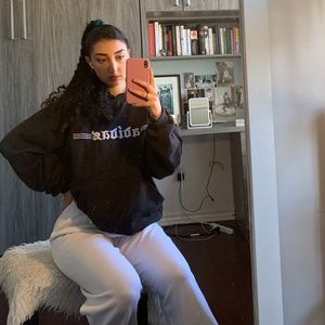 Meet your Posher, Ava